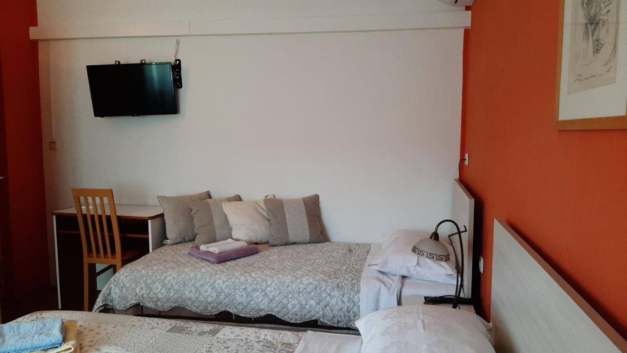 Rooms Neda Rab Town Eksteriør billede